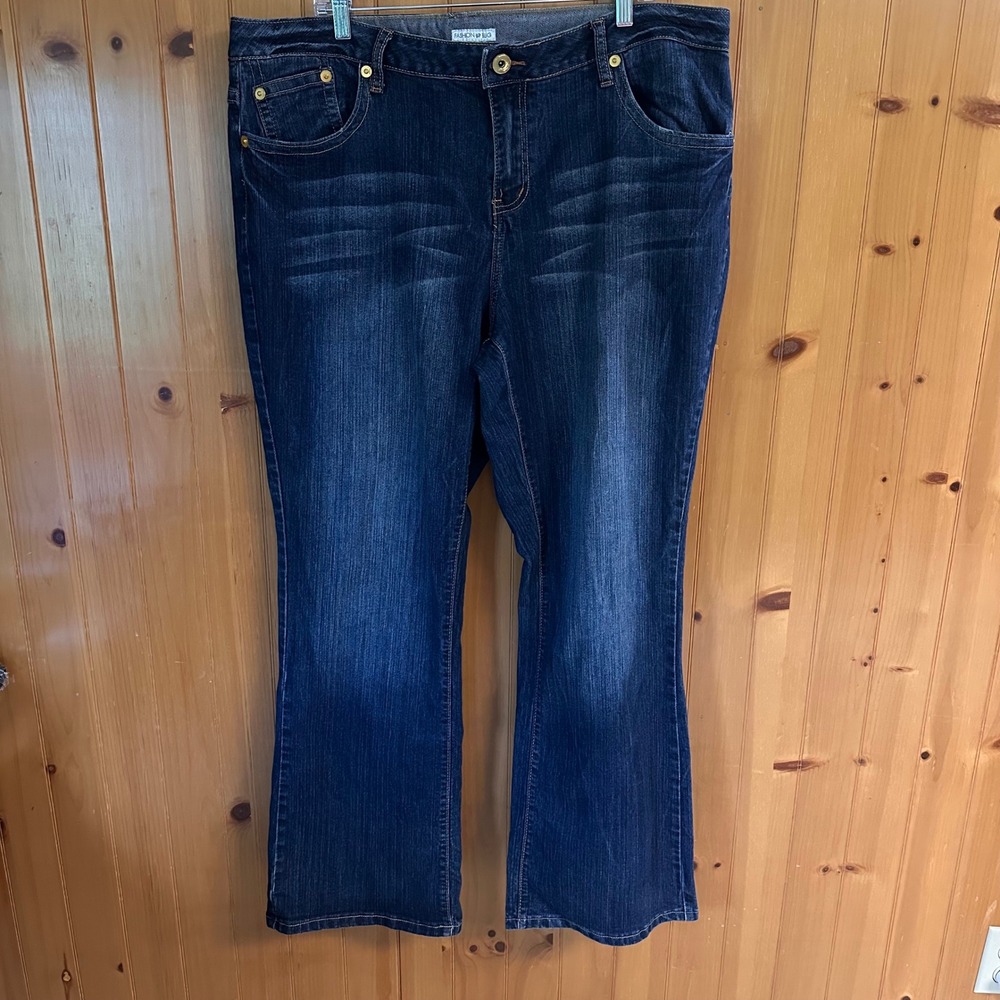 Fashion Bug Women Size 20 Dark Wash Bootcut Jeans Embroidered Rhinestone Pockets